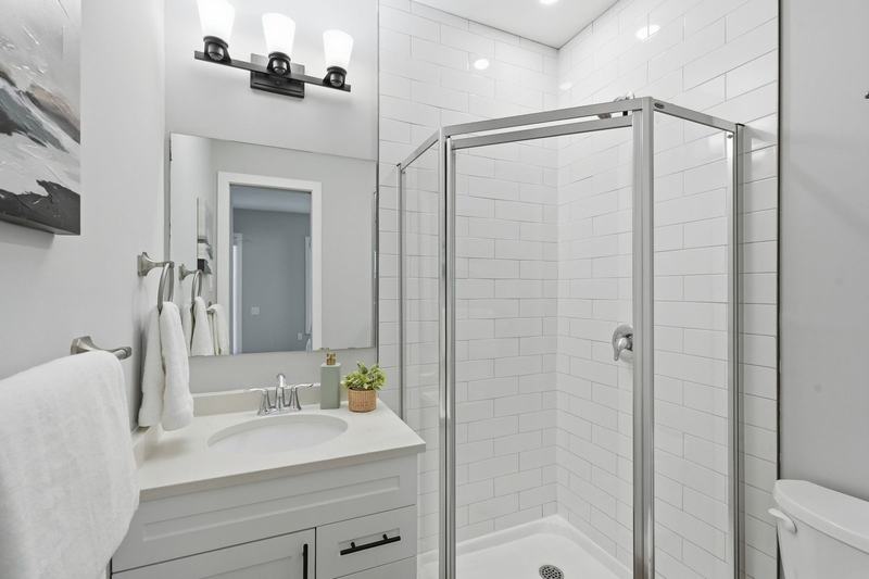 Private ensuite bathroom